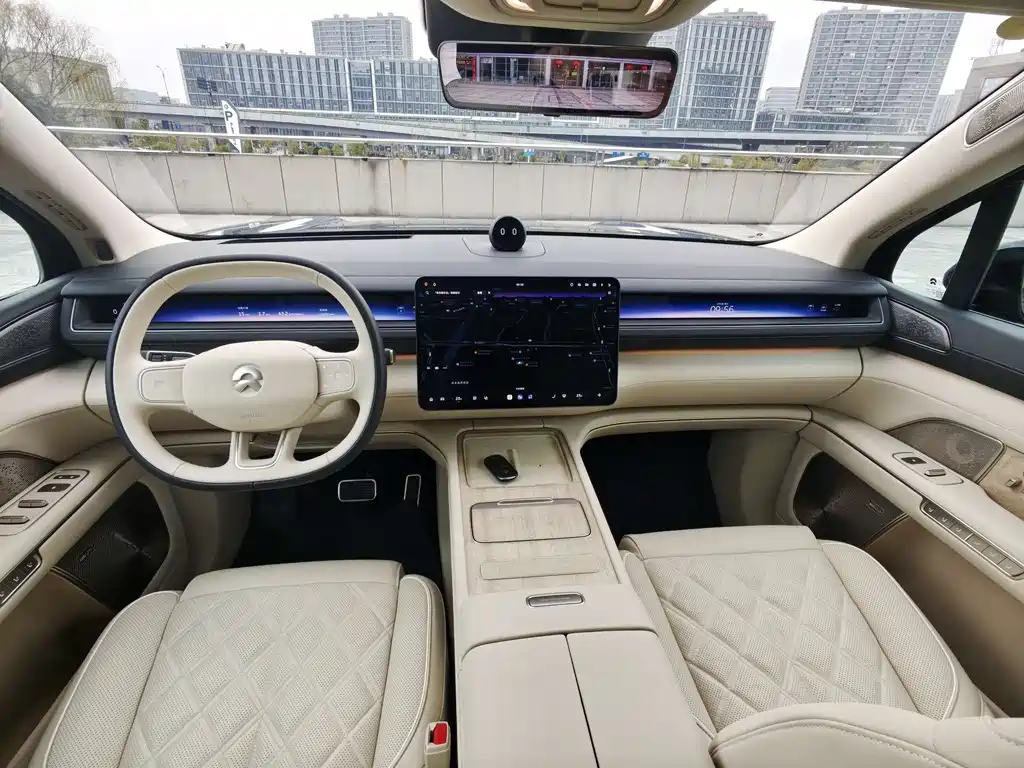 NIO ES8 2026 мест Executive Luxury