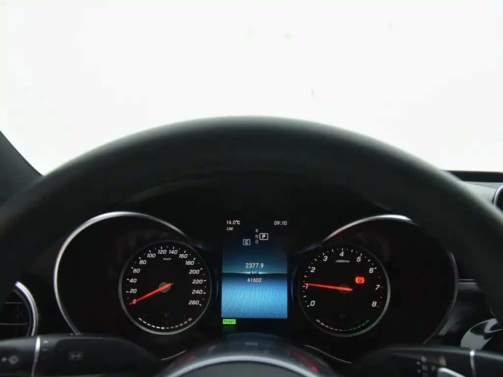 Mercedes-Benz C-Class — миниатюра 11