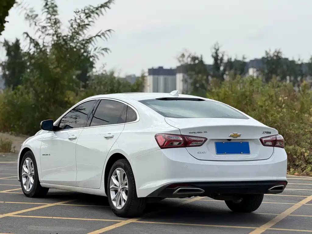 Chevrolet Malibu XL — миниатюра 9