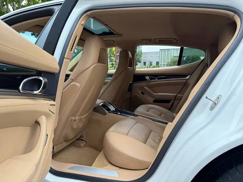 Porsche Panamera — миниатюра 9
