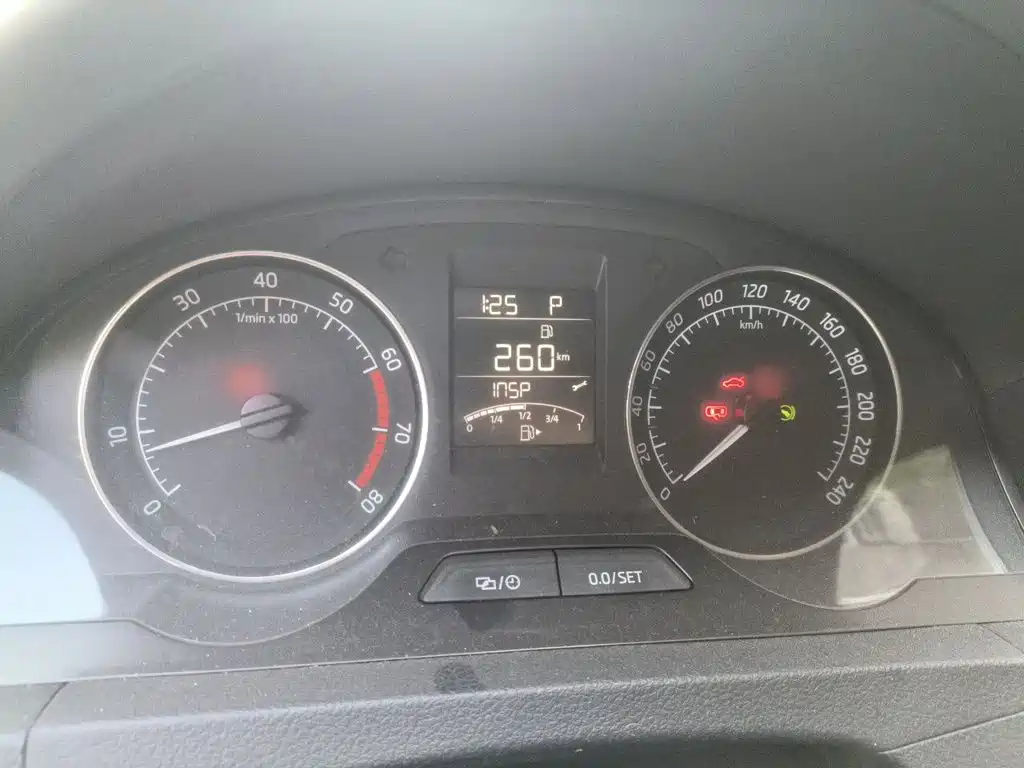 Skoda Rapid Spaceback — миниатюра 4