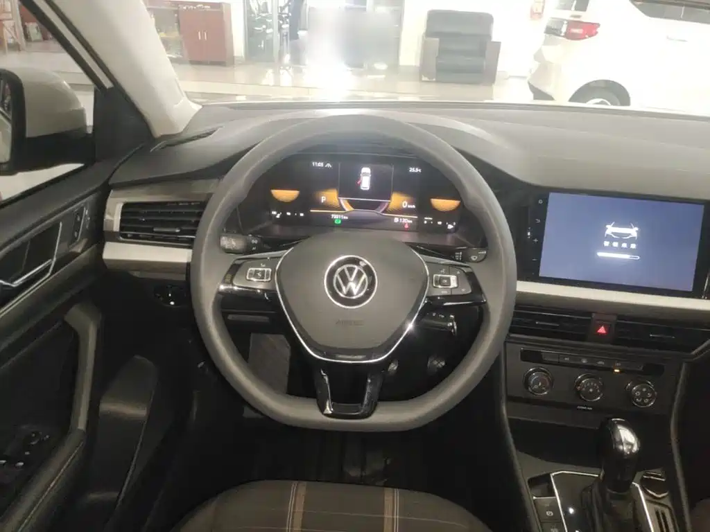 Volkswagen Lavida — миниатюра 11