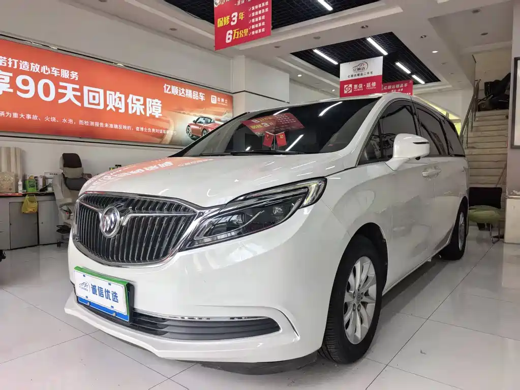 Buick GL8 2017