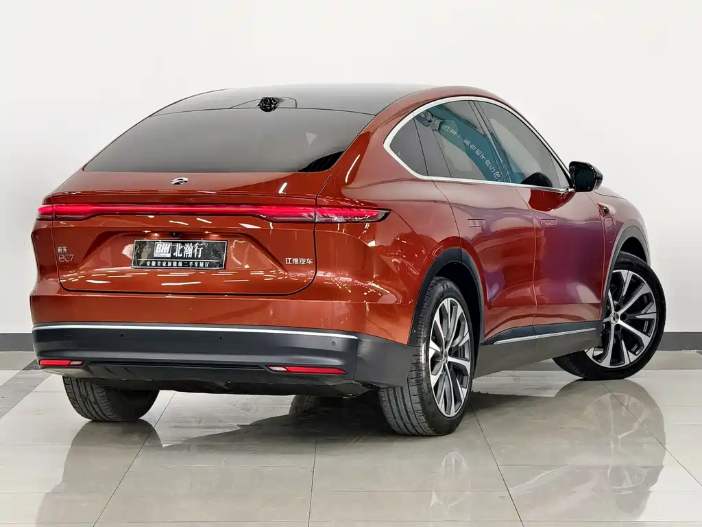 NIO NIO EC7