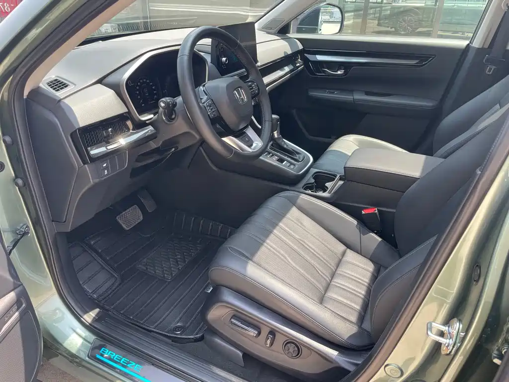 Honda Breeze 2023 240TURBO Premium 5 мест