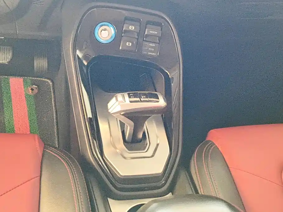 Haval H2s — миниатюра 16