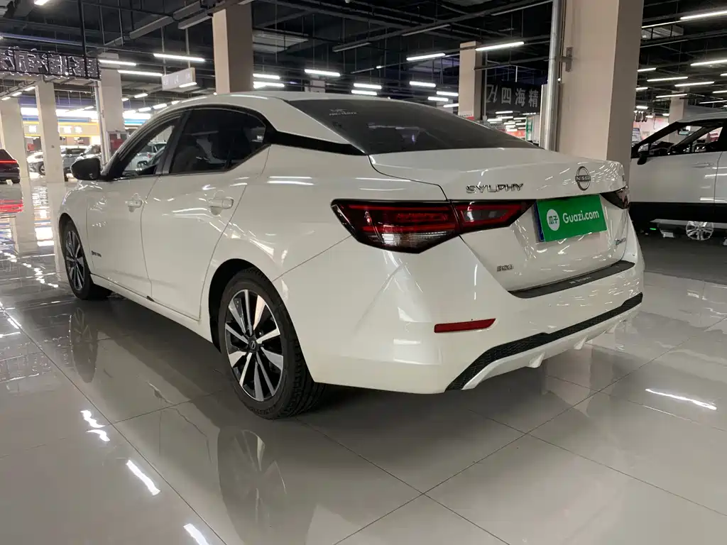 Nissan Sylphy — миниатюра 7