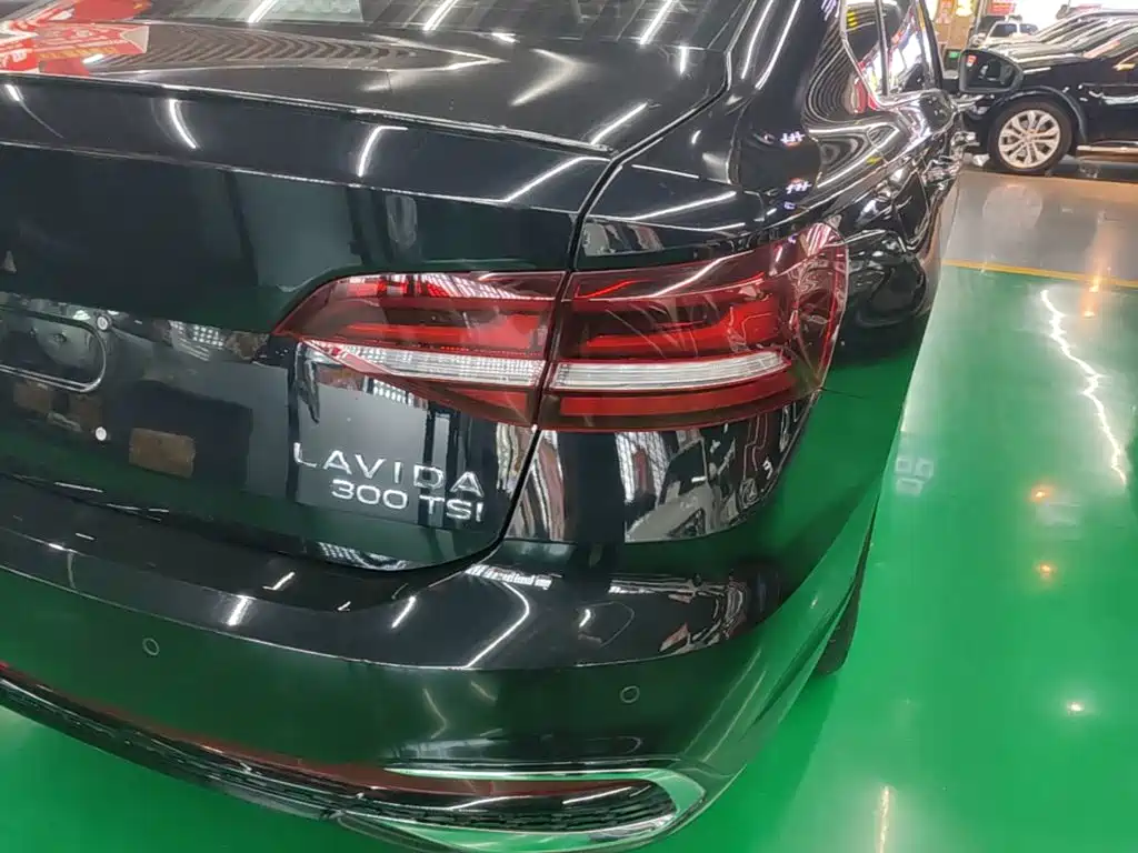 Volkswagen Lavida — миниатюра 8
