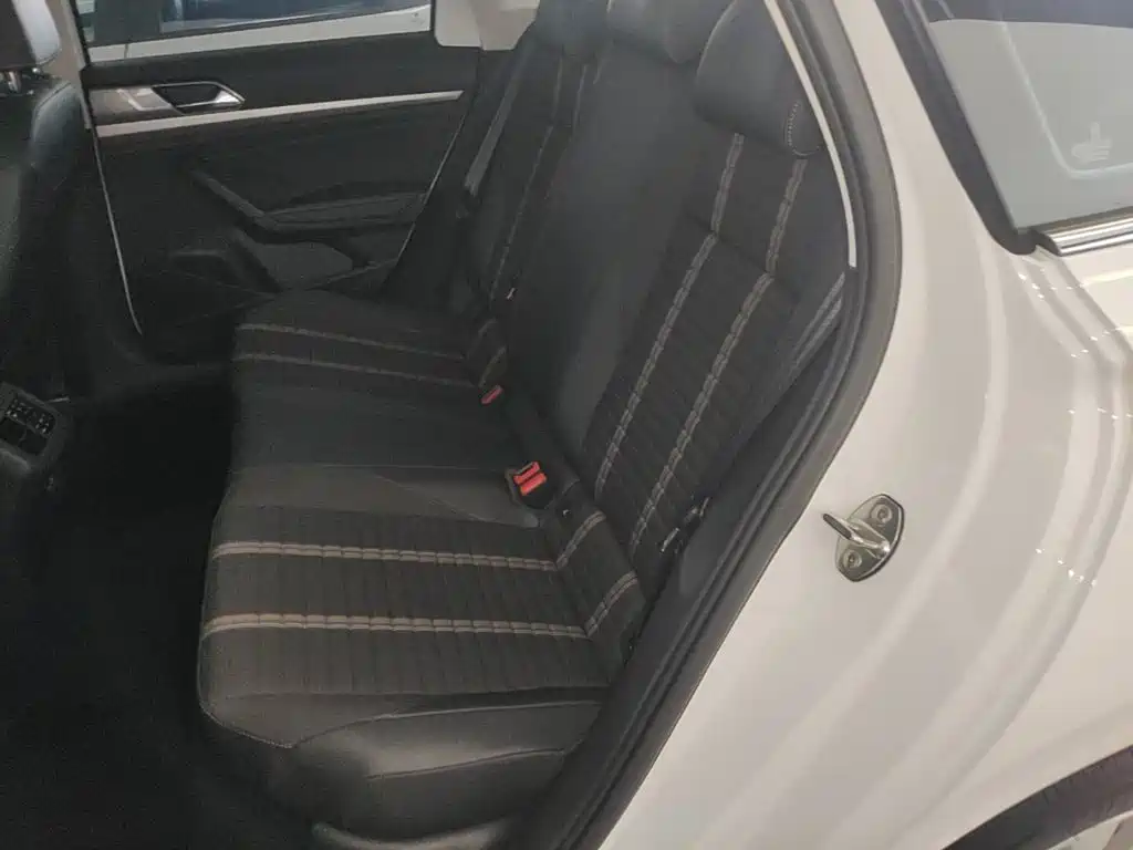 Volkswagen Lavida — миниатюра 17