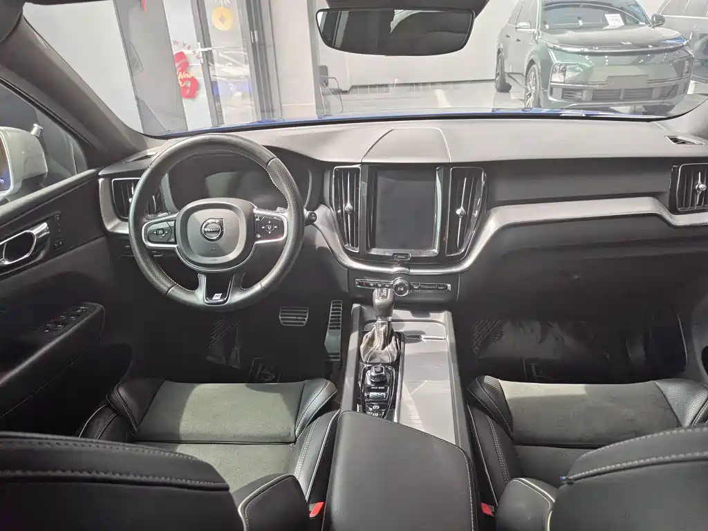 Volvo XC60 — миниатюра 6
