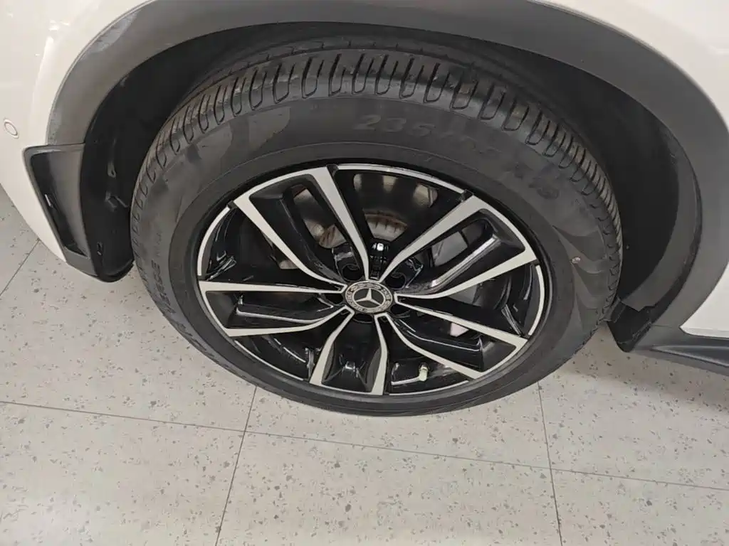 Mercedes-Benz GLC — миниатюра 23