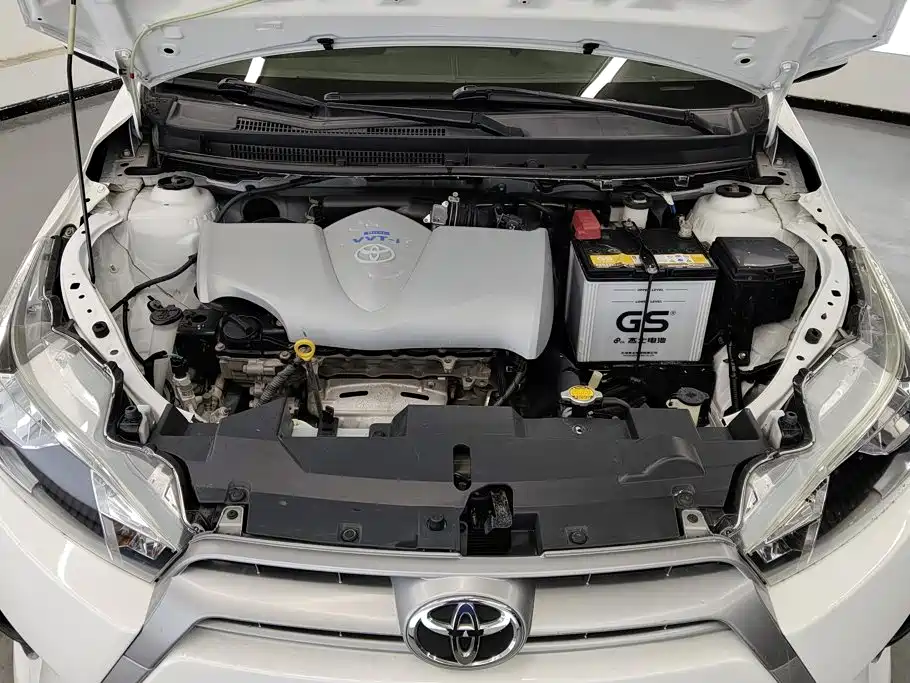 Toyota Yaris L — миниатюра 10