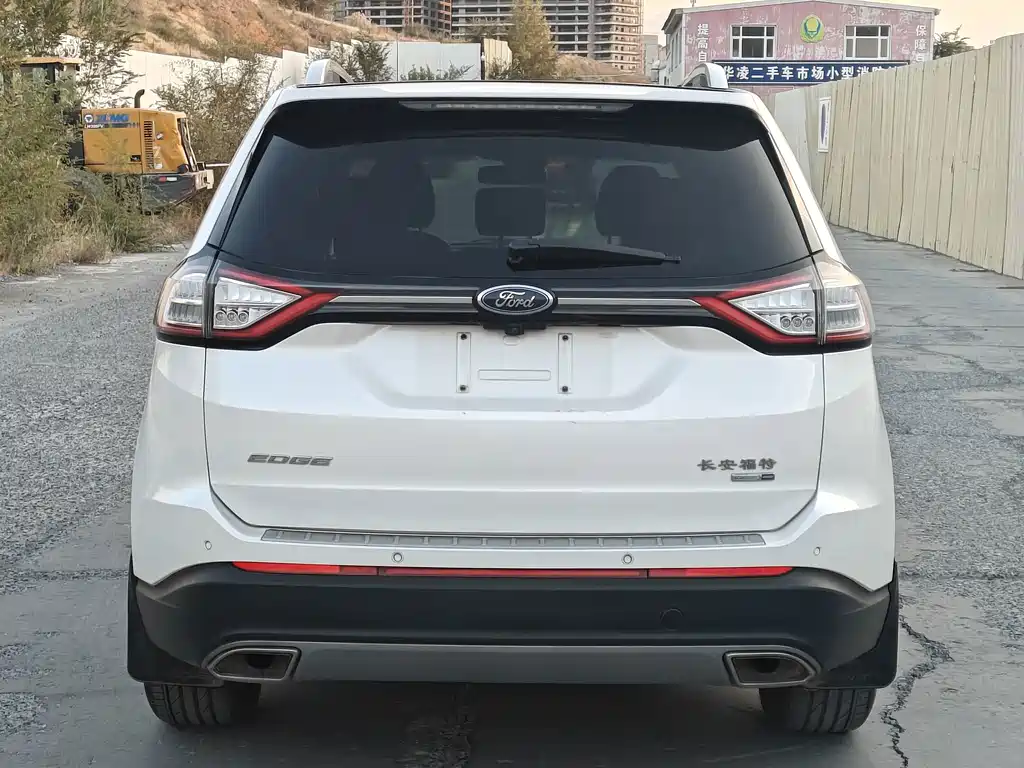 Ford Edge — миниатюра 4