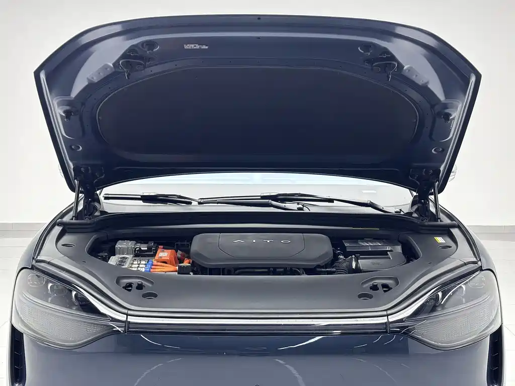 AITO ASK THE WORLD M9