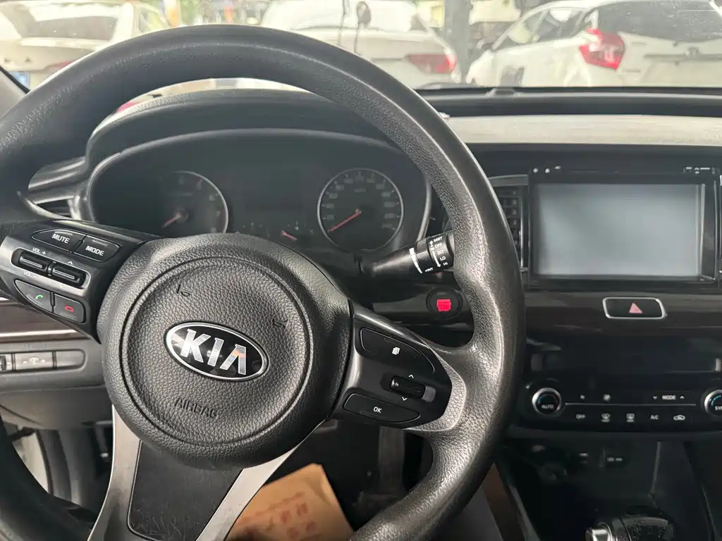 Kia K4 — миниатюра 4