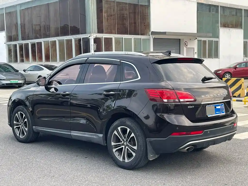 Borgward BX7 — миниатюра 7