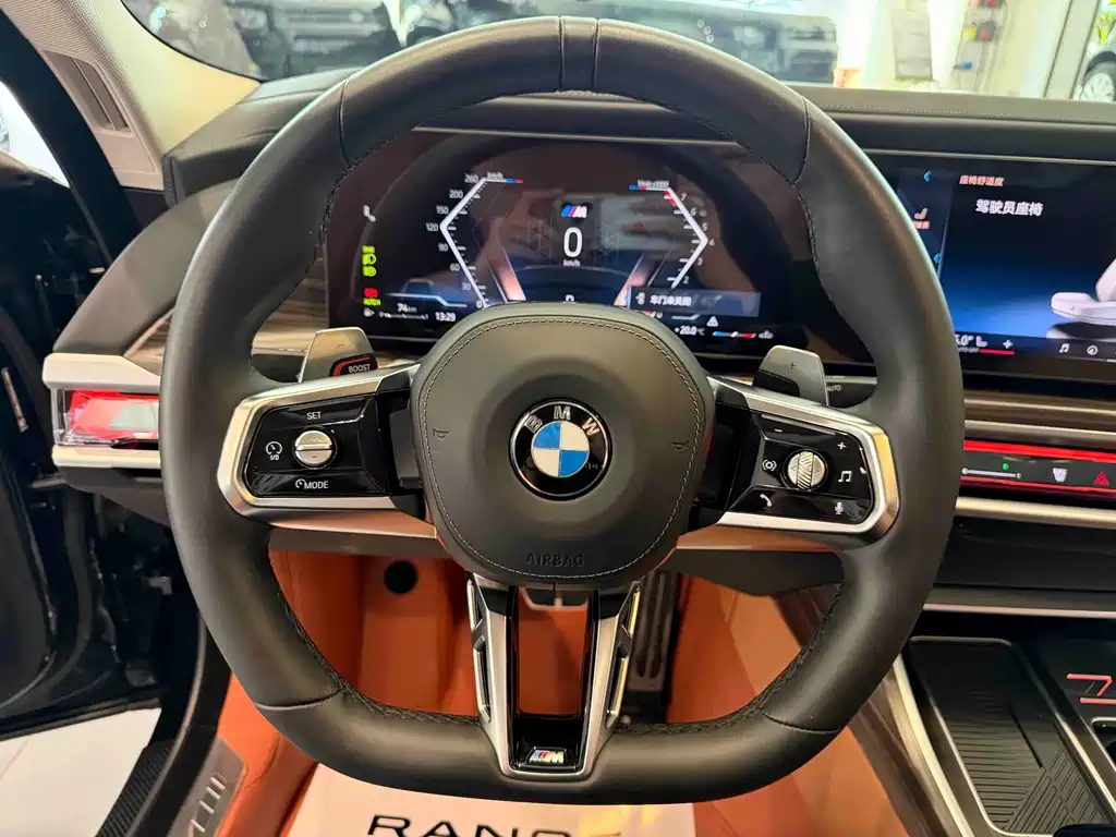 BMW 7 Series — миниатюра 8