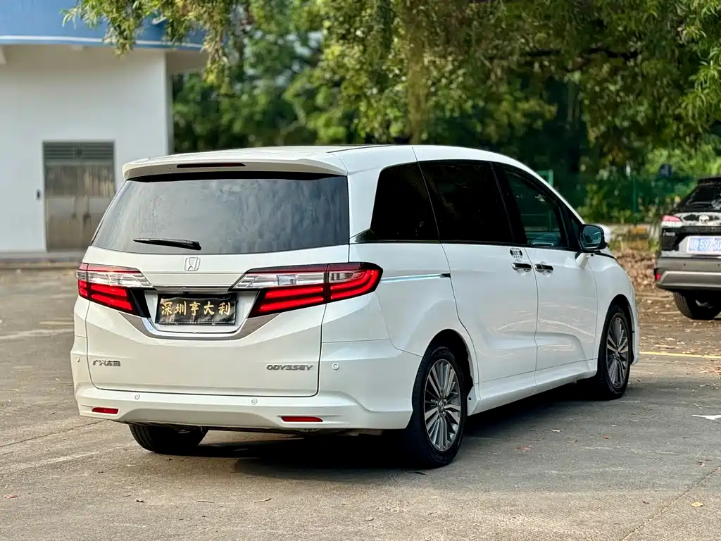 Honda Odyssey — миниатюра 19