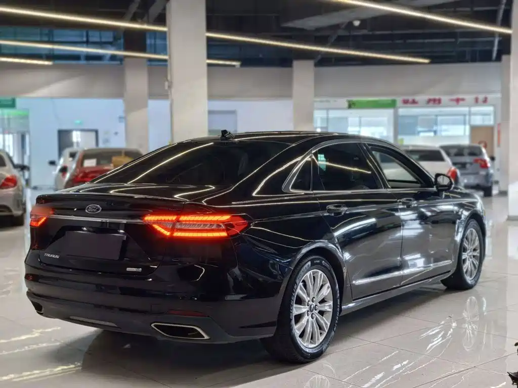 Ford Taurus — миниатюра 21