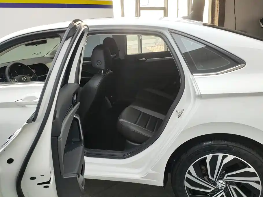 Volkswagen Sagitar — миниатюра 11