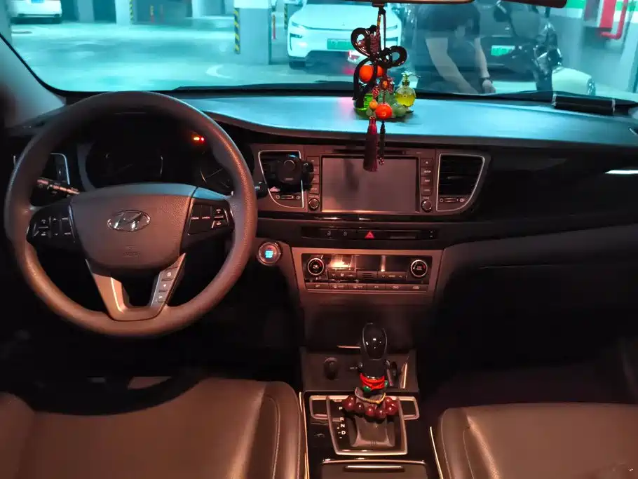 Hyundai Mistra — миниатюра 12