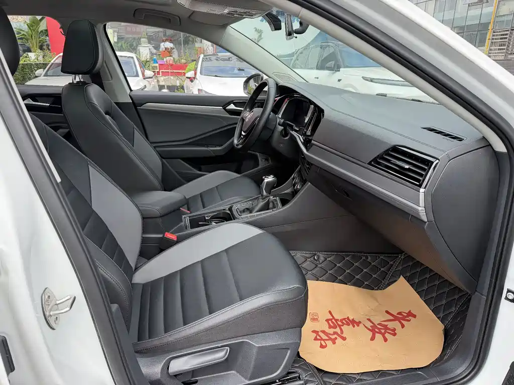 Volkswagen Sagitar — миниатюра 7
