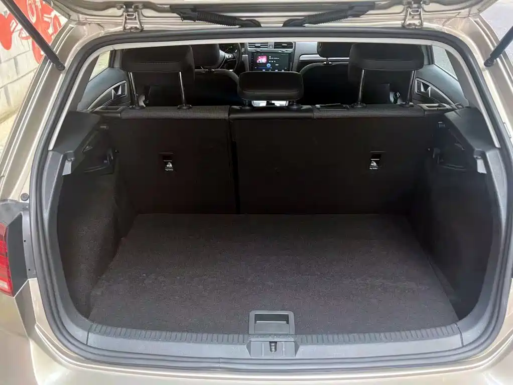 Volkswagen Golf — миниатюра 8