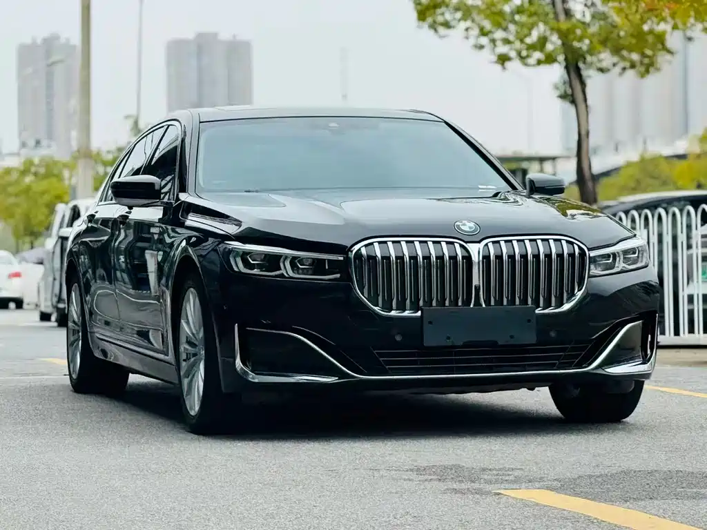 BMW 7 SERIES