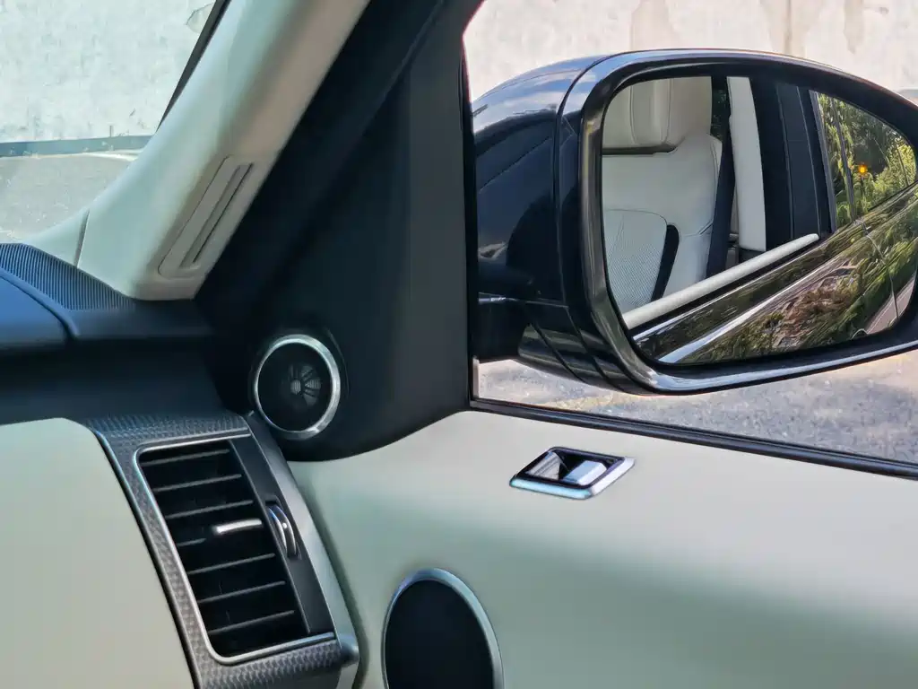Land Rover Sport — миниатюра 24