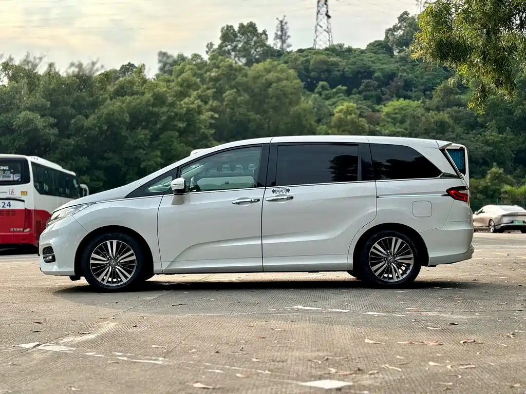 Honda Odyssey — миниатюра 18