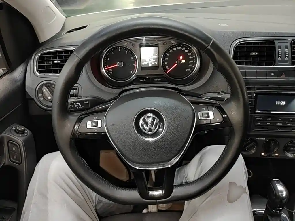 Volkswagen Polo — миниатюра 11