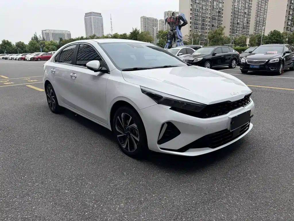 Kia K3 — миниатюра 8