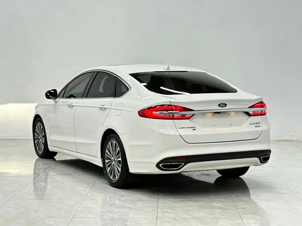 Ford Mondeo — миниатюра 5
