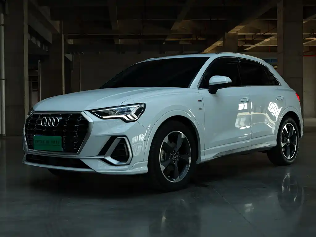 Купить Audi Q3