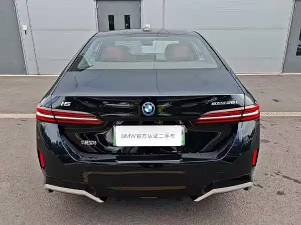 BMW i5 — миниатюра 3