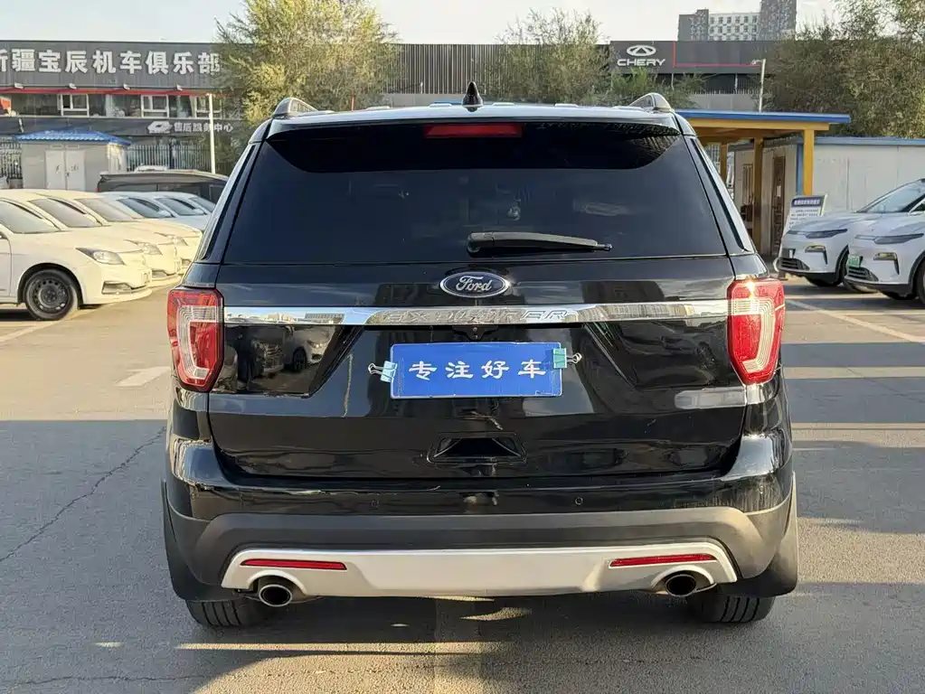 Ford Explorer (Import) — миниатюра 8