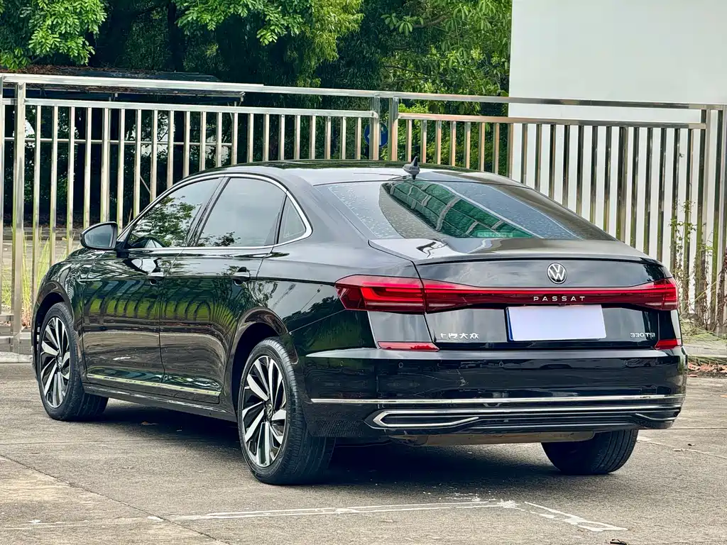 Volkswagen Passat — миниатюра 18