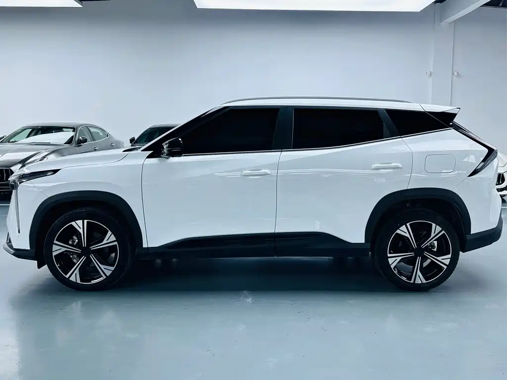 Geely Boyue — миниатюра 12