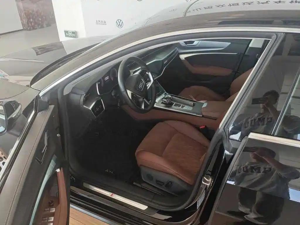 Audi A7L — миниатюра 2