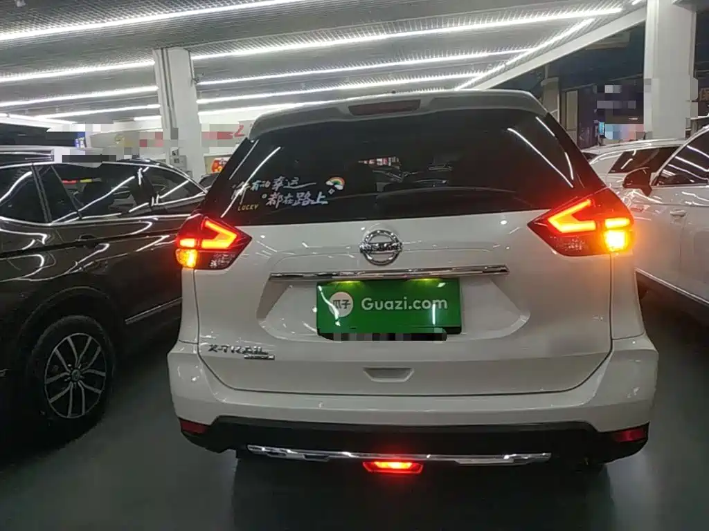 Nissan X-Trail — миниатюра 6