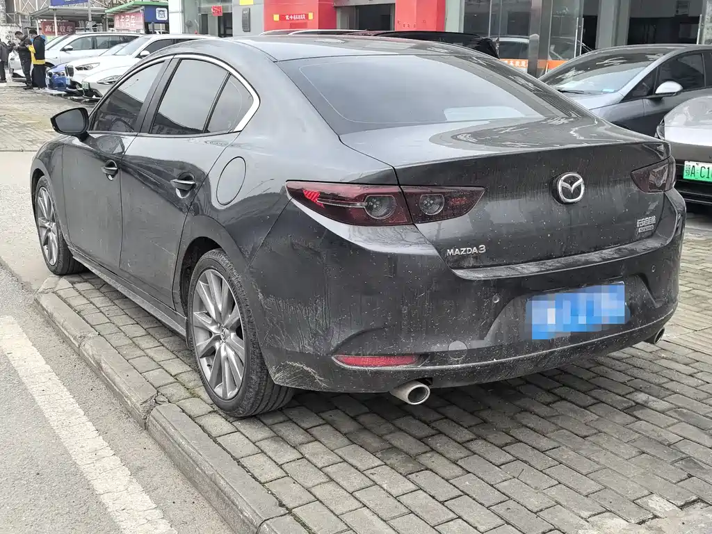 MAZDA 3 ANGKESAILA