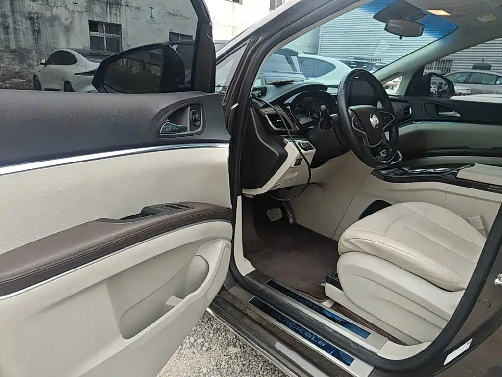 Buick GL8 — миниатюра 16