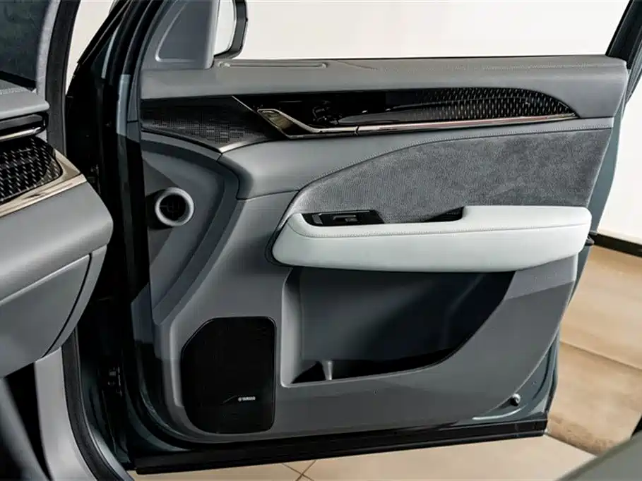 ZEEKR EXTREME KRYPTON 009