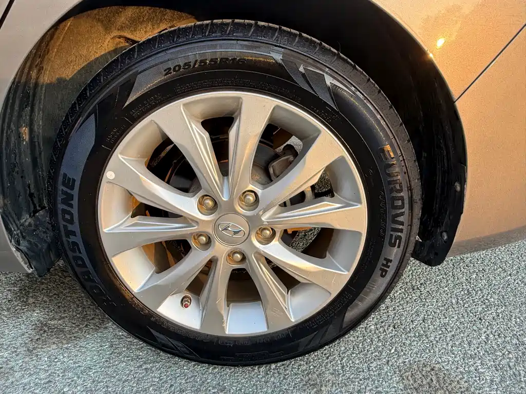 Hyundai Elantra Langdong — миниатюра 19