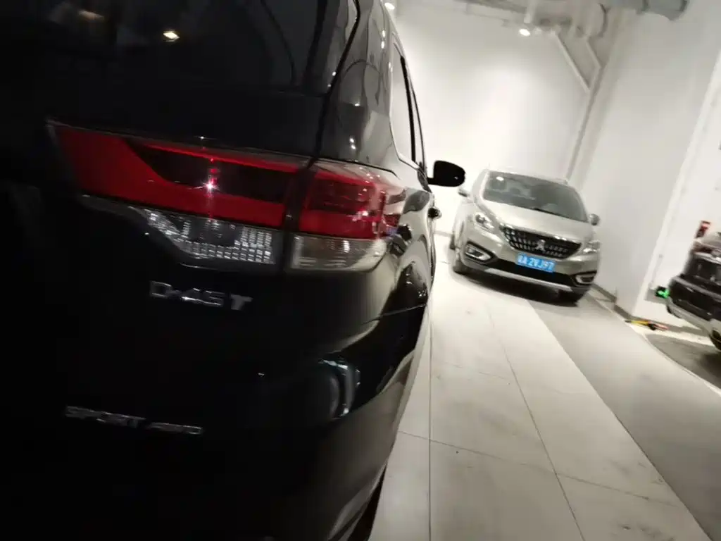 Toyota Highlander — миниатюра 8