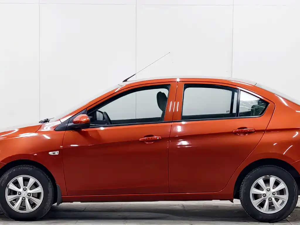 Chevrolet Sail 2015 3 1.3L MT
