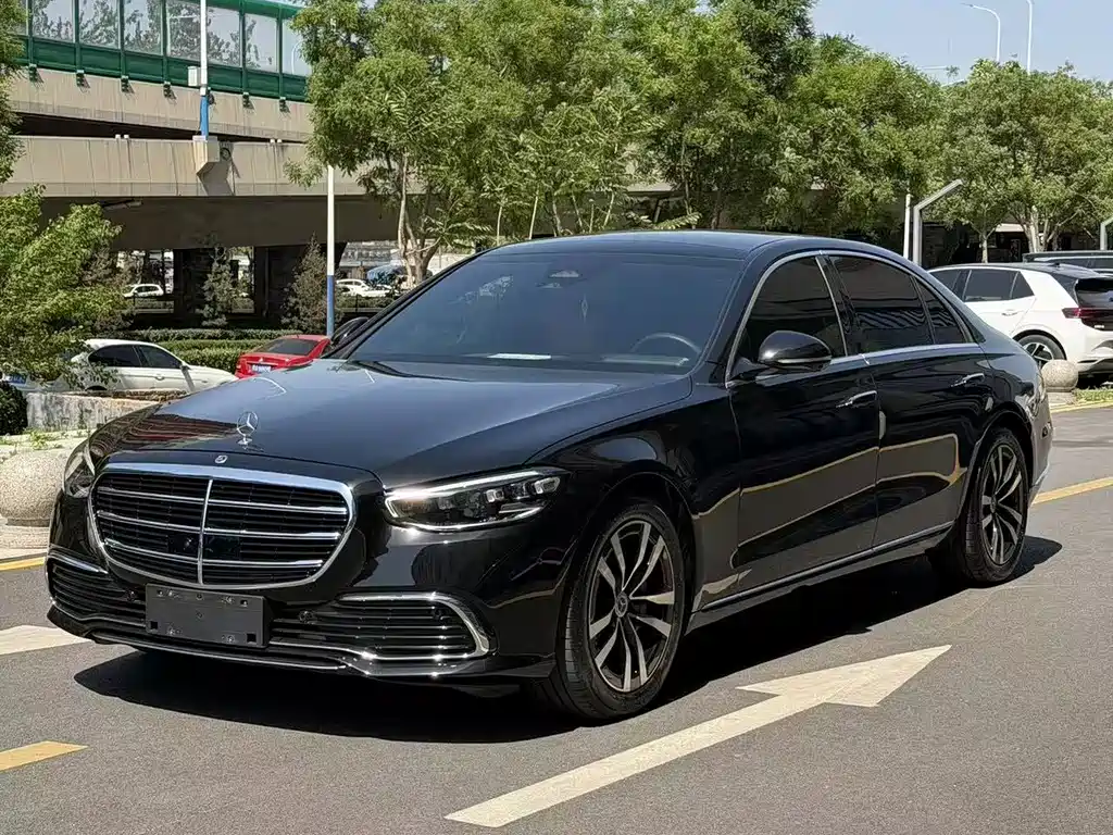 Mercedes-Benz S-Class 2024