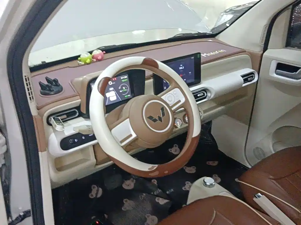 Wuling MINIEV — миниатюра 11