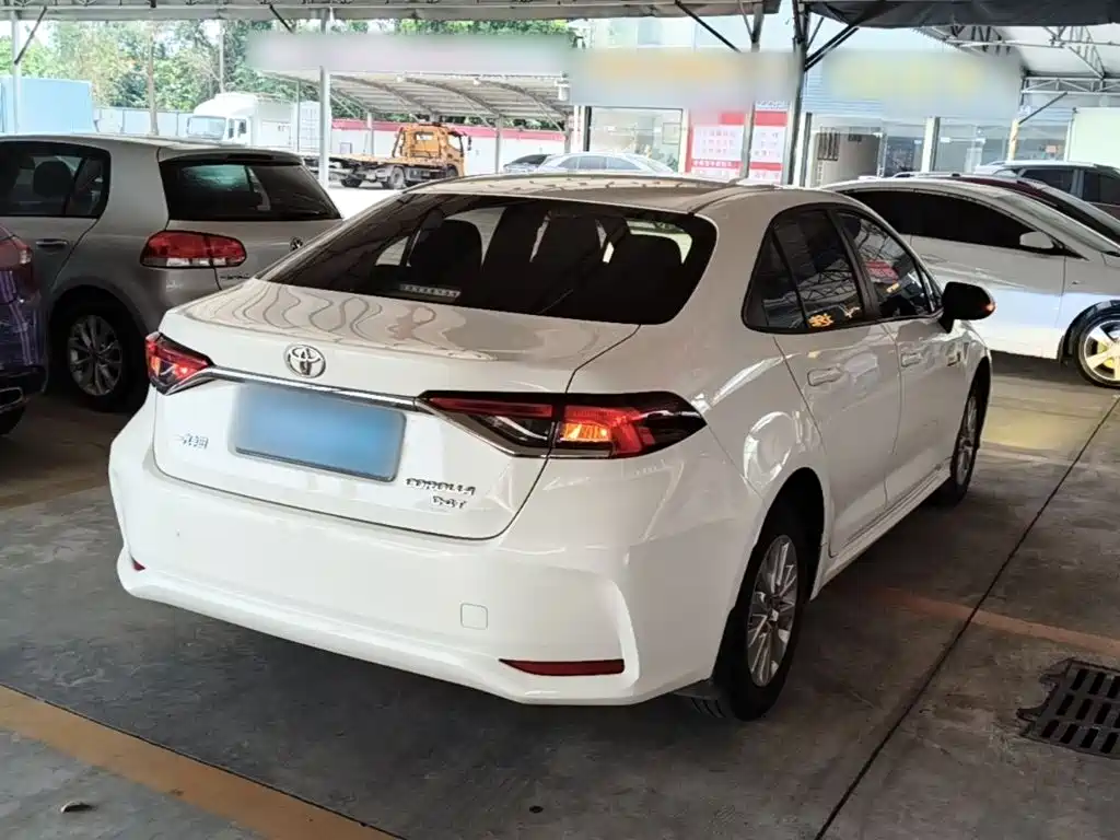 Toyota Corolla — миниатюра 7