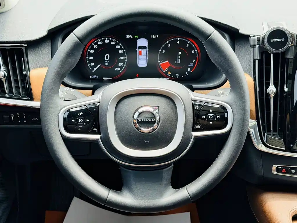 Volvo S90 2019 T5
